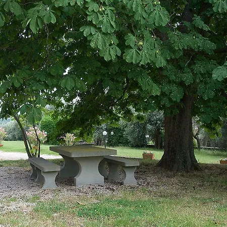 فندق Antico Casale Di Montegualandro