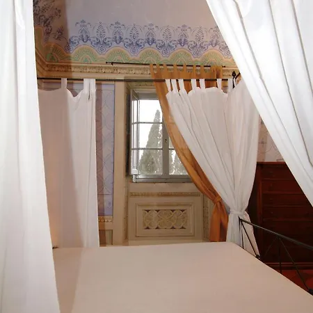 ホテル Antico Casale Di Montegualandro 4*