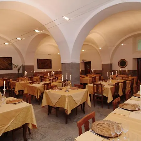 Antico Casale Di Montegualandro تورو سول تراسيمينو